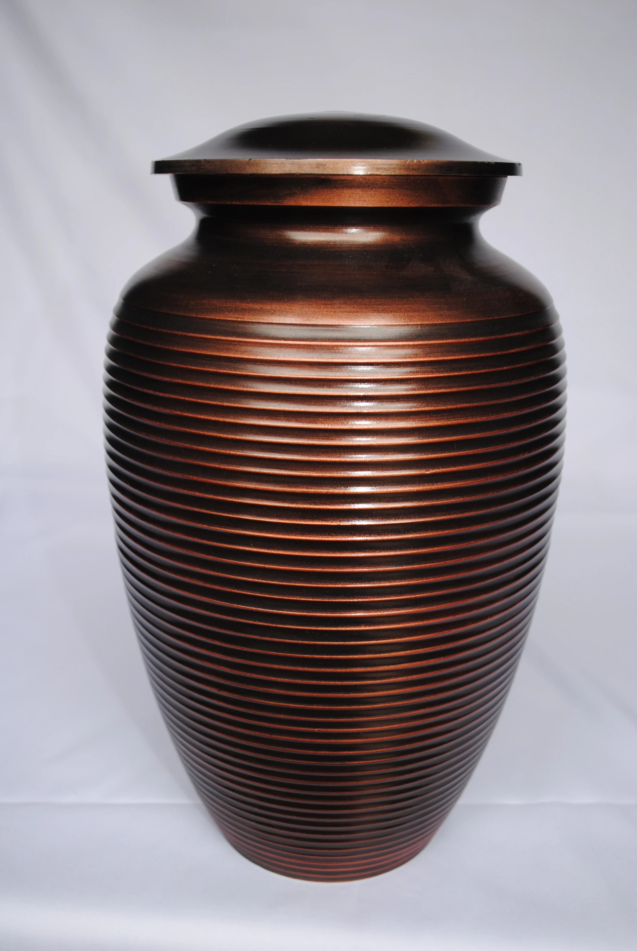 Урна для кремации людей оптовая продажа латунная металлическая урна домашних животных производитель из Индии