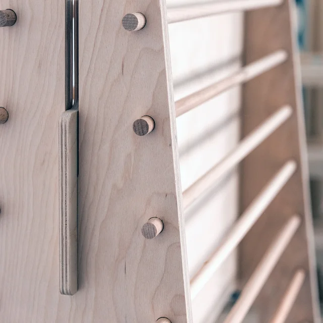 Floor Standing Display Rack Interlocking Custom Design Wooden Garment Display Rack for Clothes