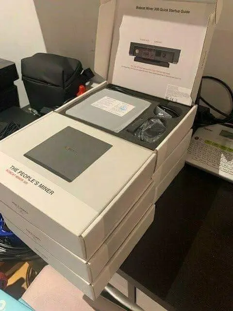 Bulk Sales  For  Bobcats Miner 300 Helium Hotspot 2021