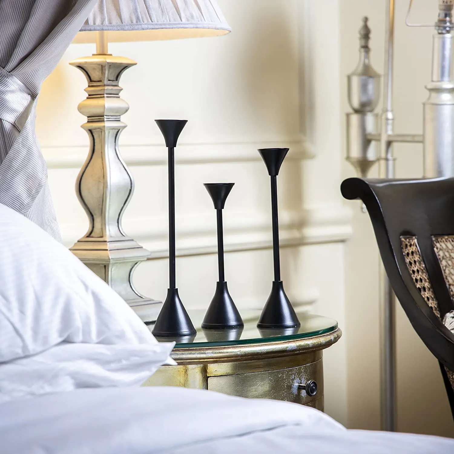 Factory Prices Candle Holder Black  Centerpiece Acrylic Glass Candle Holder Candlestick Holder For Decoration Uses