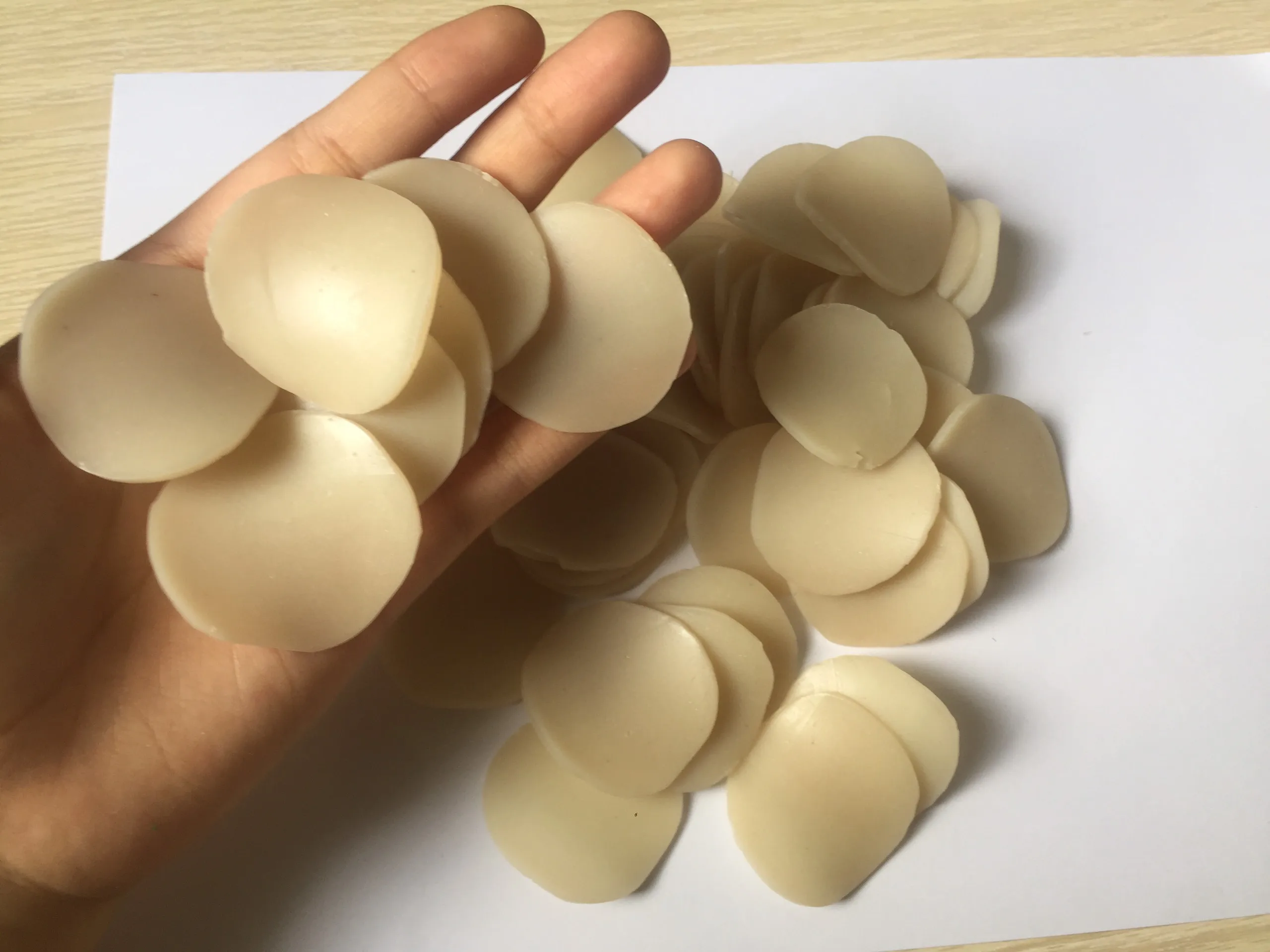 SALTY TASTE AND CRISPY TEXTURE DRIED PRAWN CRACKERS/ SHRIMP CHIPS / MS LAURA  (+84 896611913)