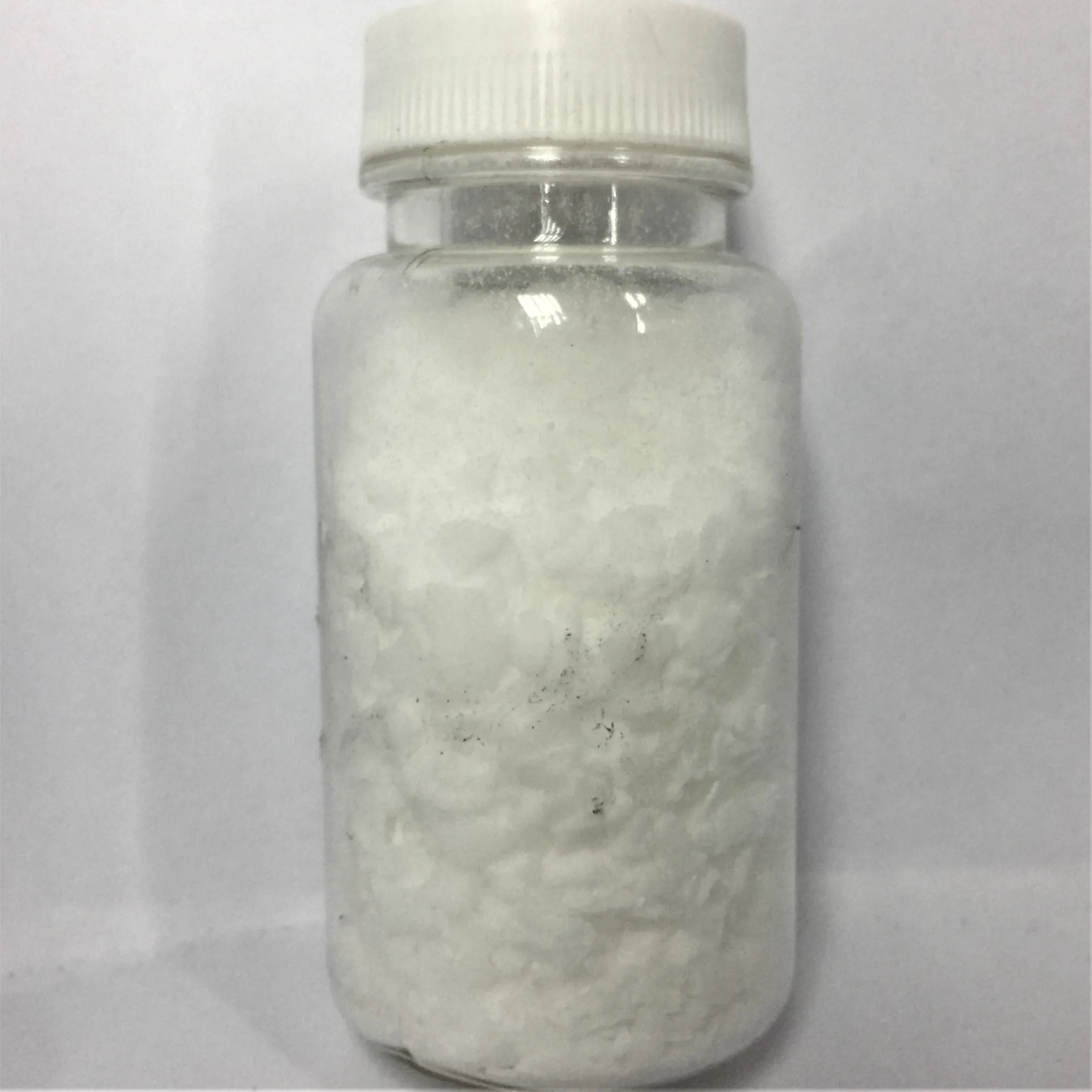 Factory supply Lauric acid 99% min