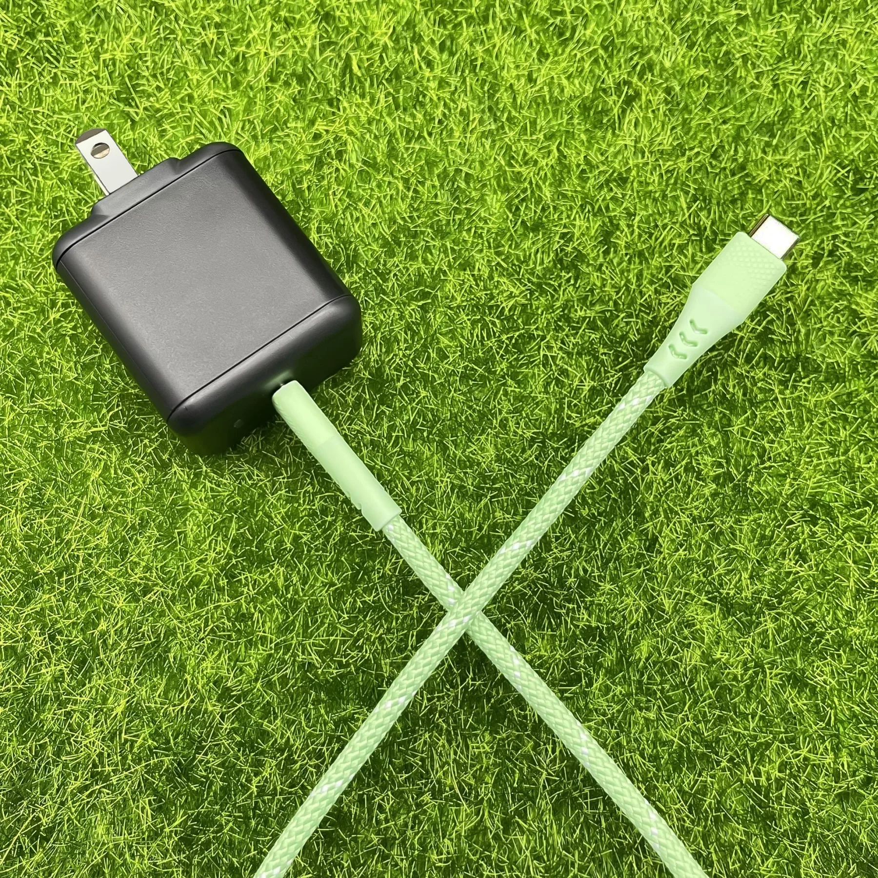Special Color Grass Green Braided USB C Charging Cable - C to C Port 1M With 3D Pattern on Plug