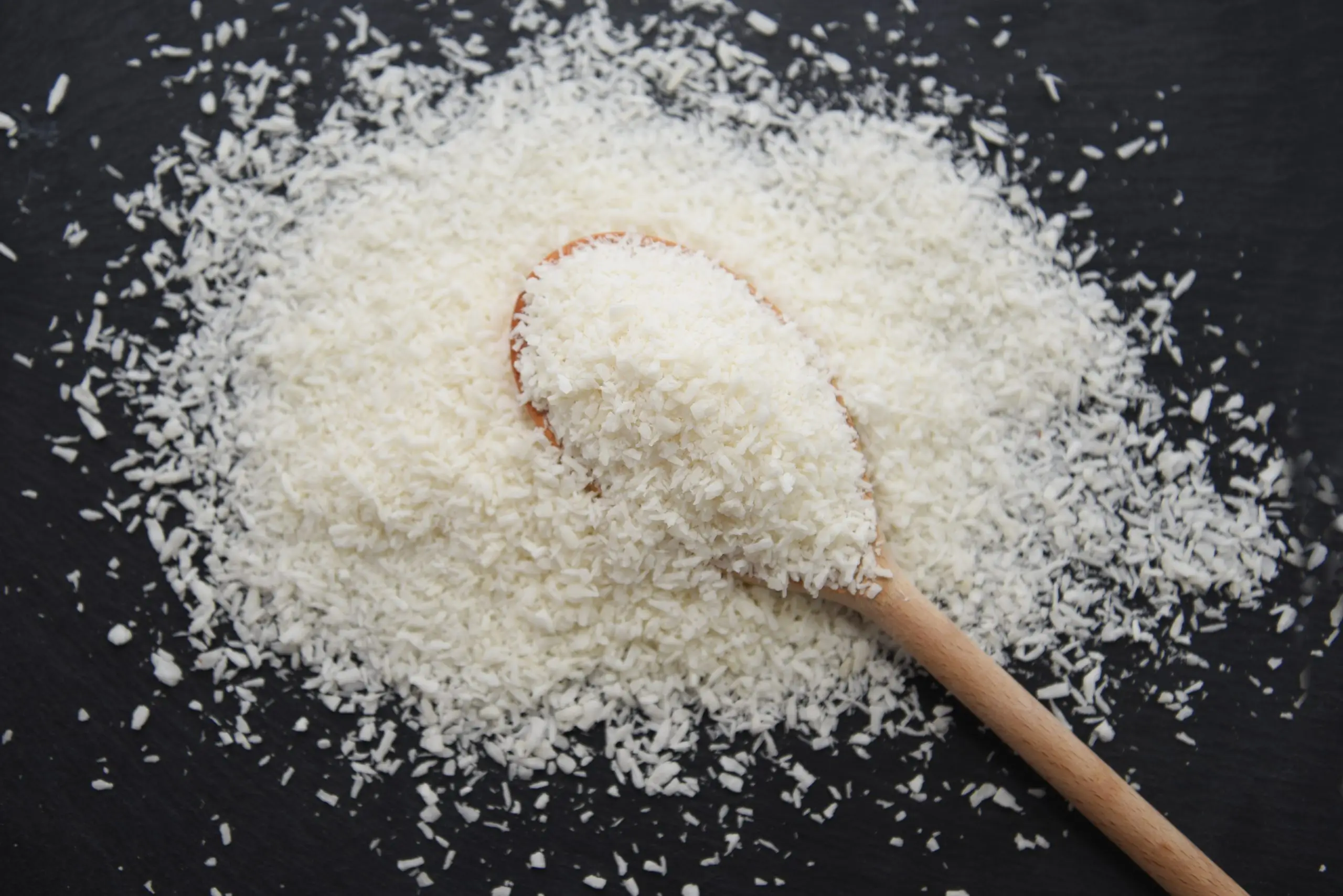 Vietnam Desiccated Coconut Fine grade Low/High Fat for export (Mobile/ WA: +84986778999 David Director)