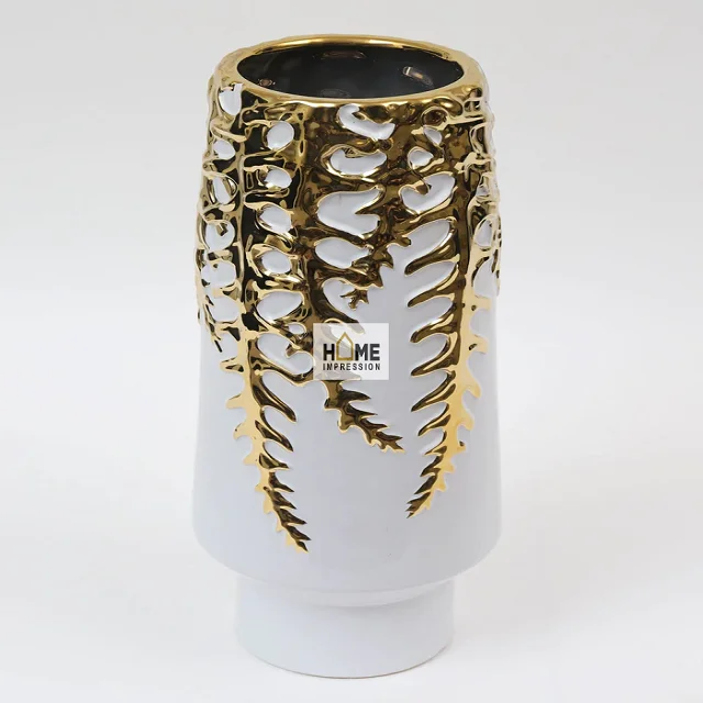 Gold Plinth Decorative Floor Metal Vases Designer Antique Handmade Metal Vases Large Outdoor Metal Gold Vases