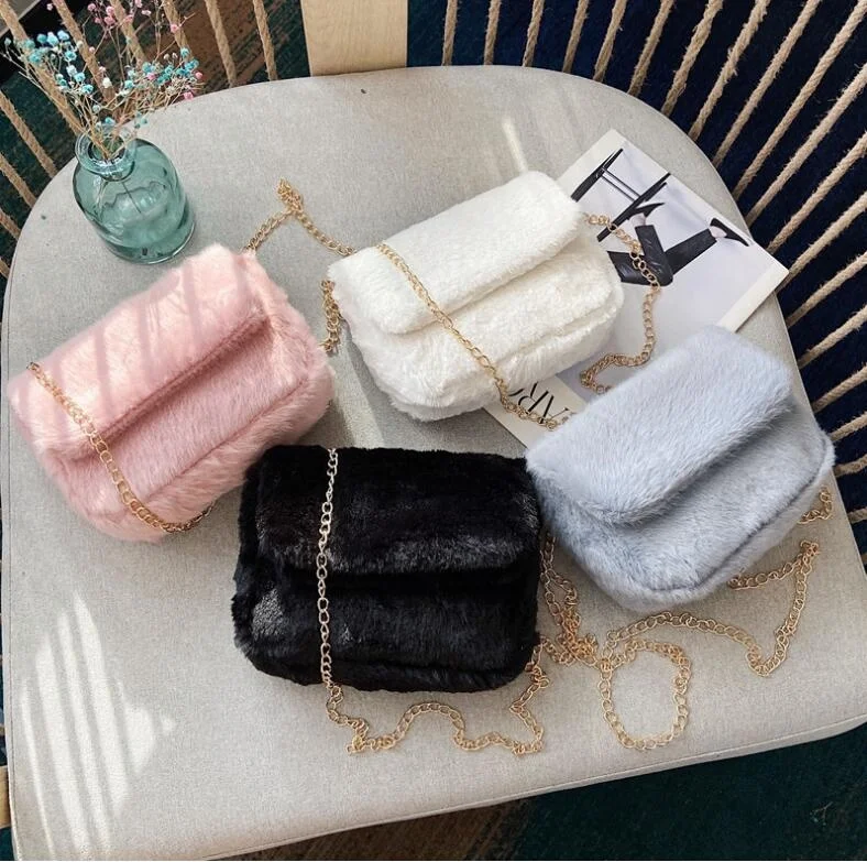 2020 Wholesale winter fluffy faux fur shoulder bags women fur tote handbags ladies winter purse handbags with chain