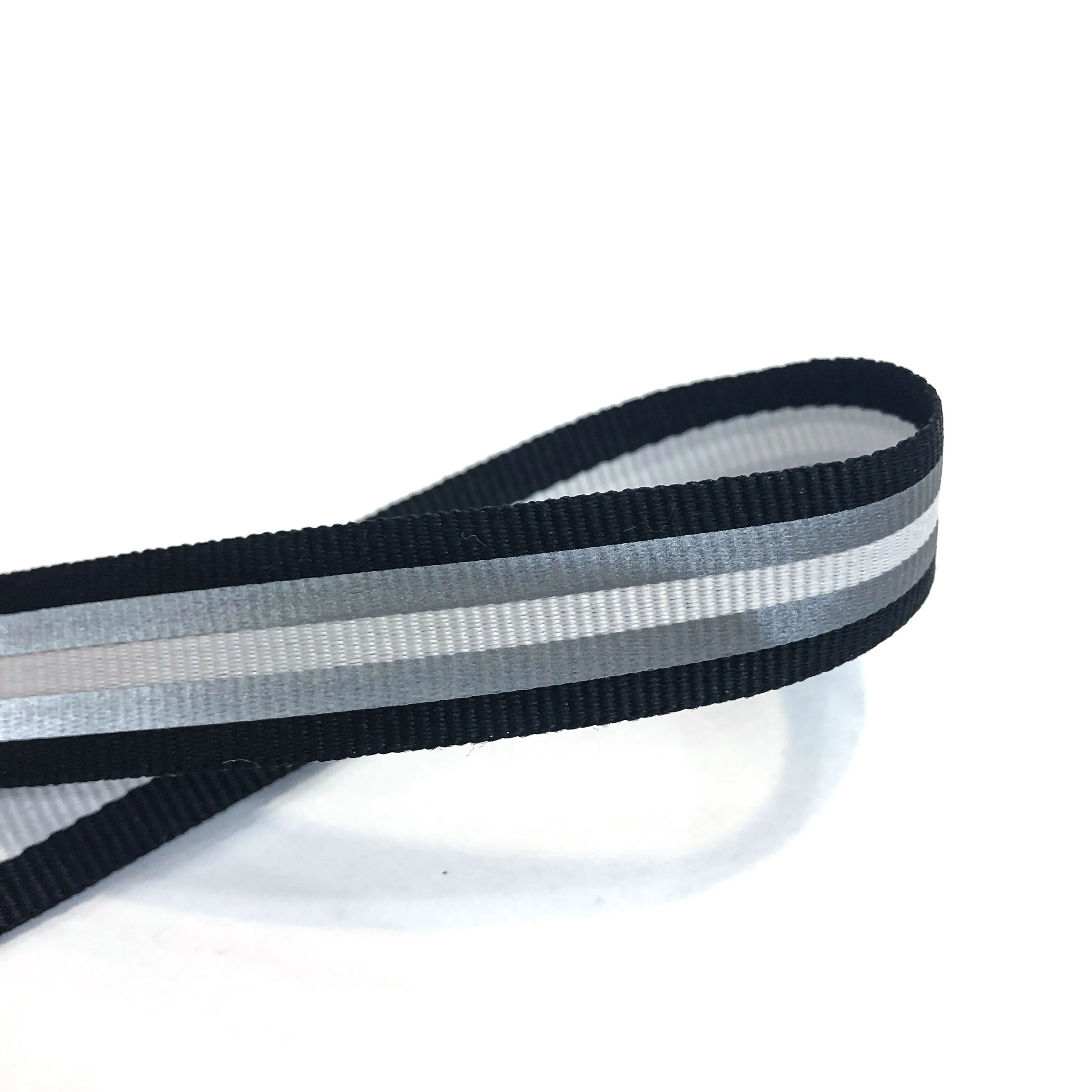 
JL-DEMO-WFJ-B0271 Jacquard webbing with reflective film for sportswear and fashion clothings 