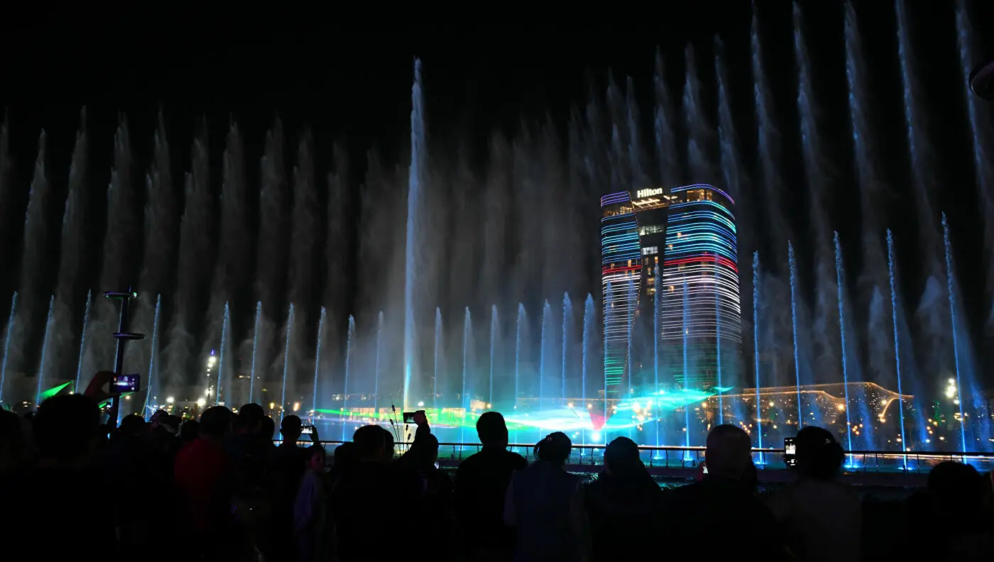 150M Large Outdoor Music Dancing Floating Swing Water Fountain Show with laser, water screen mapping video  fireworks  park sea