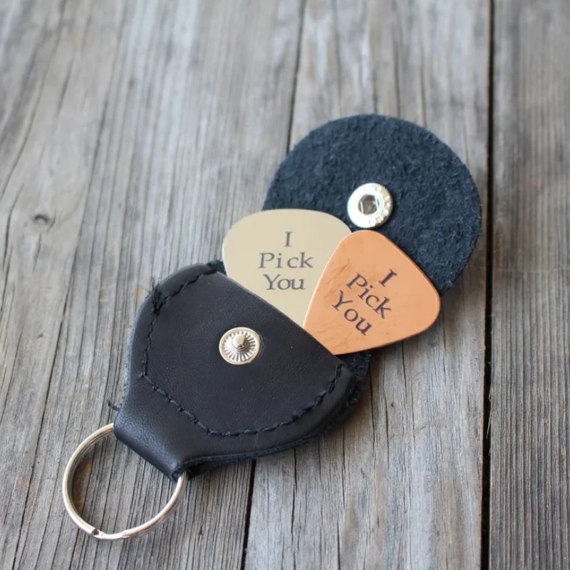 YY Guitar Pick Case Factory Hot Sale Real Leather Guitar Pick Case PickMate Guitar Accessory