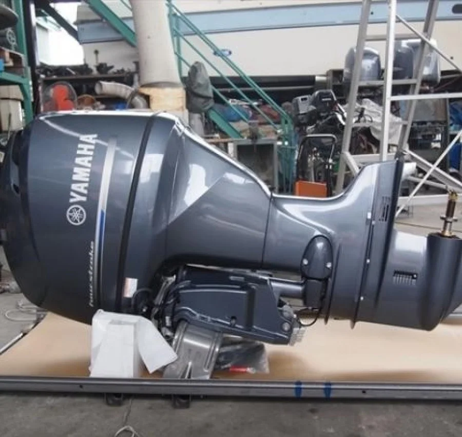 
USED Yamah 200HP 4 Stroke Outboard Motor Engine For Sale 