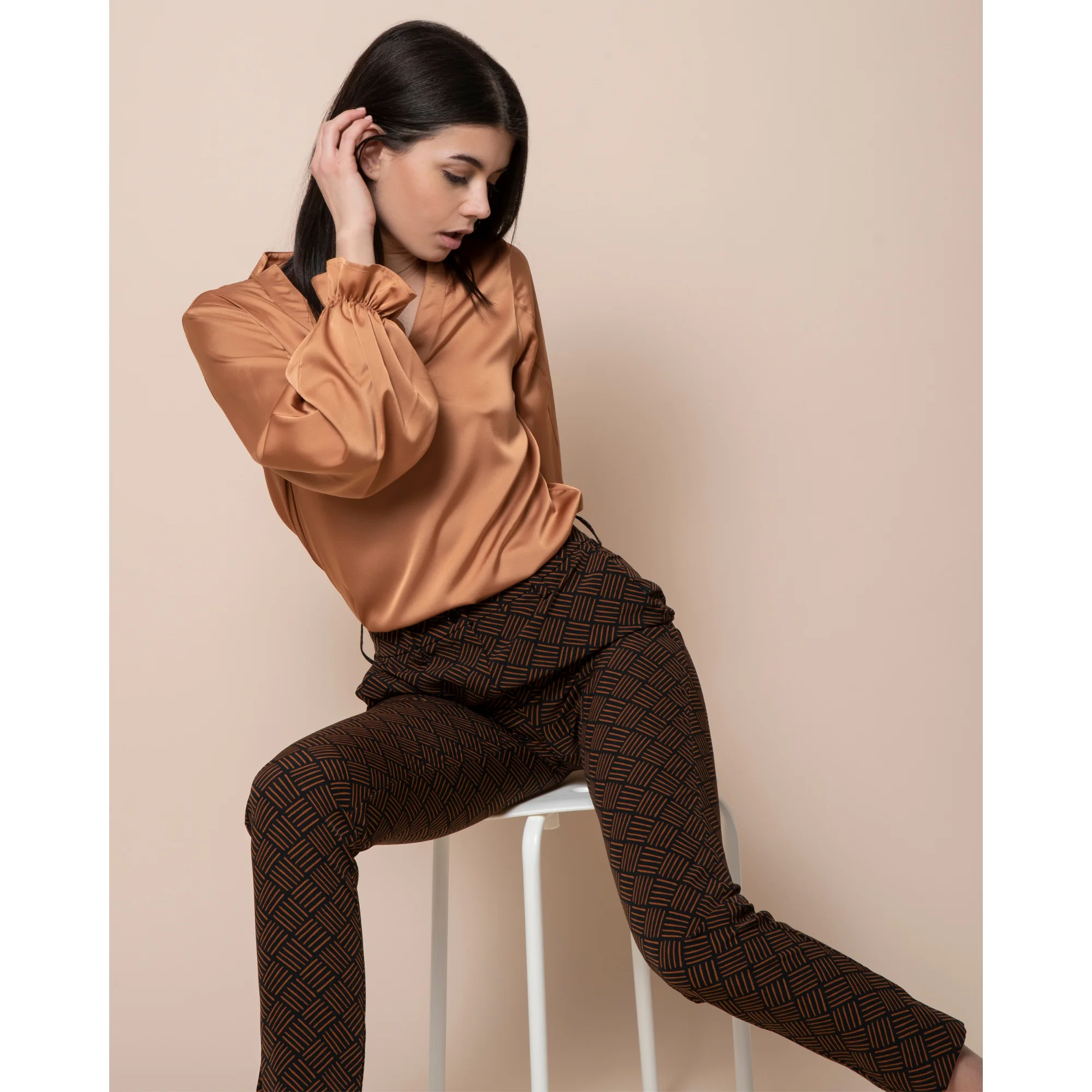 Italian best quality pencil pants with high waist, French pocket regular fit solid model fly button, for the day