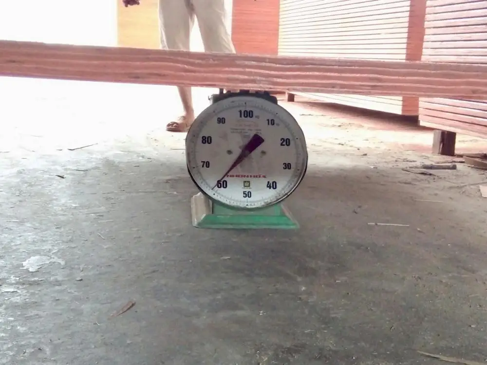 Shipping Container Flooring Plywood 28mm Sealed Edges WBP Melamine 100% Eucalyptus Core