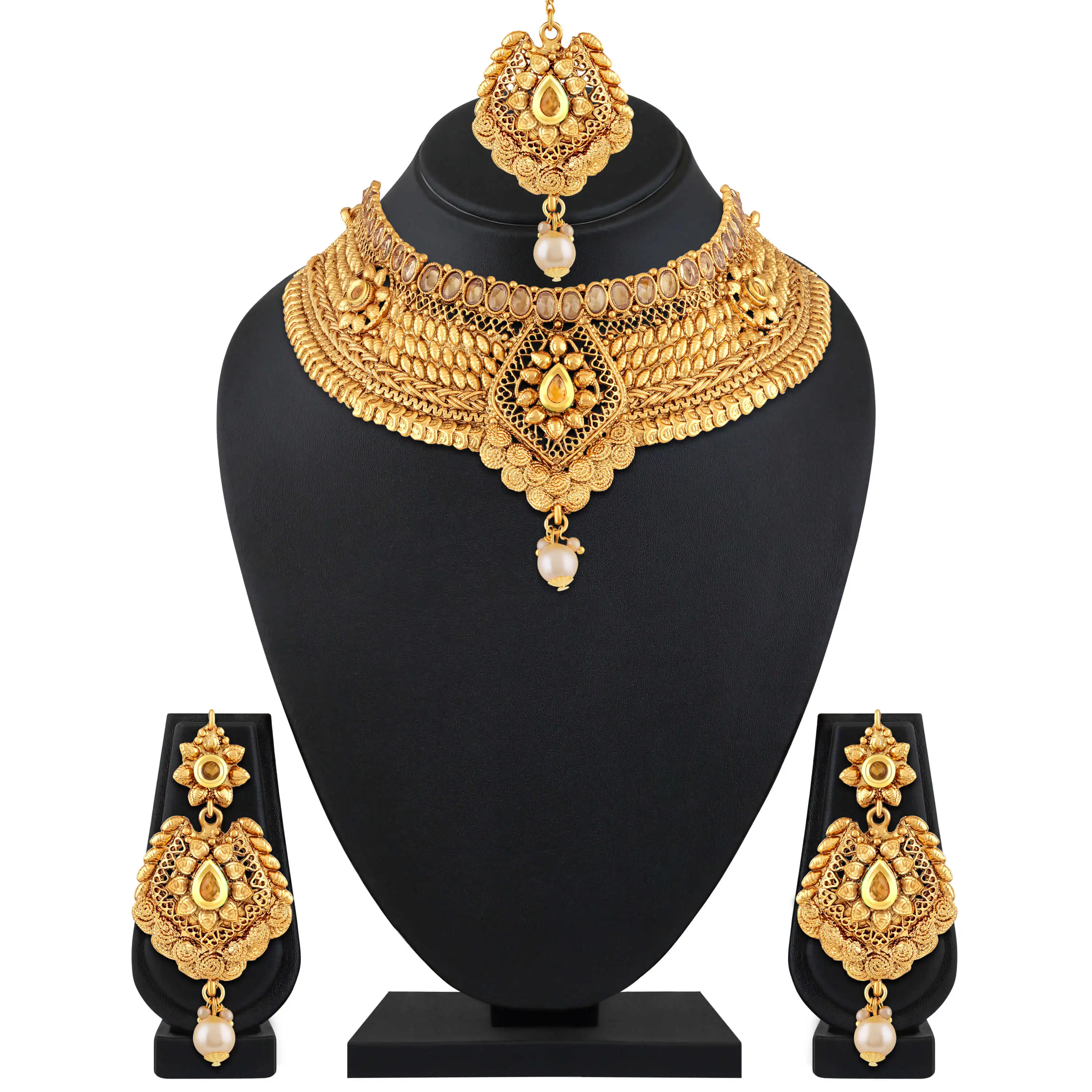 Traditional Elegant Gold plated Choker Style Kundan Necklace Set With Mangtikka Jewellery Necklace Set For Women