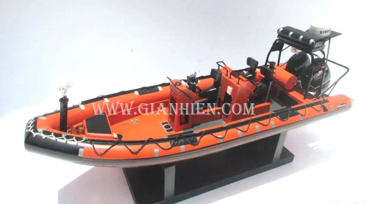 POLICE CANO - WOODEN MODEL BOATS