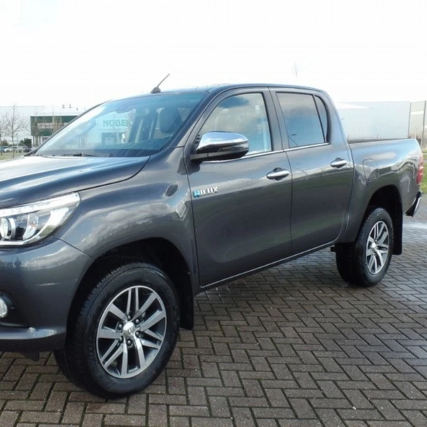 USED RHD TOYOTA HILUX PICK UP DOUBLE