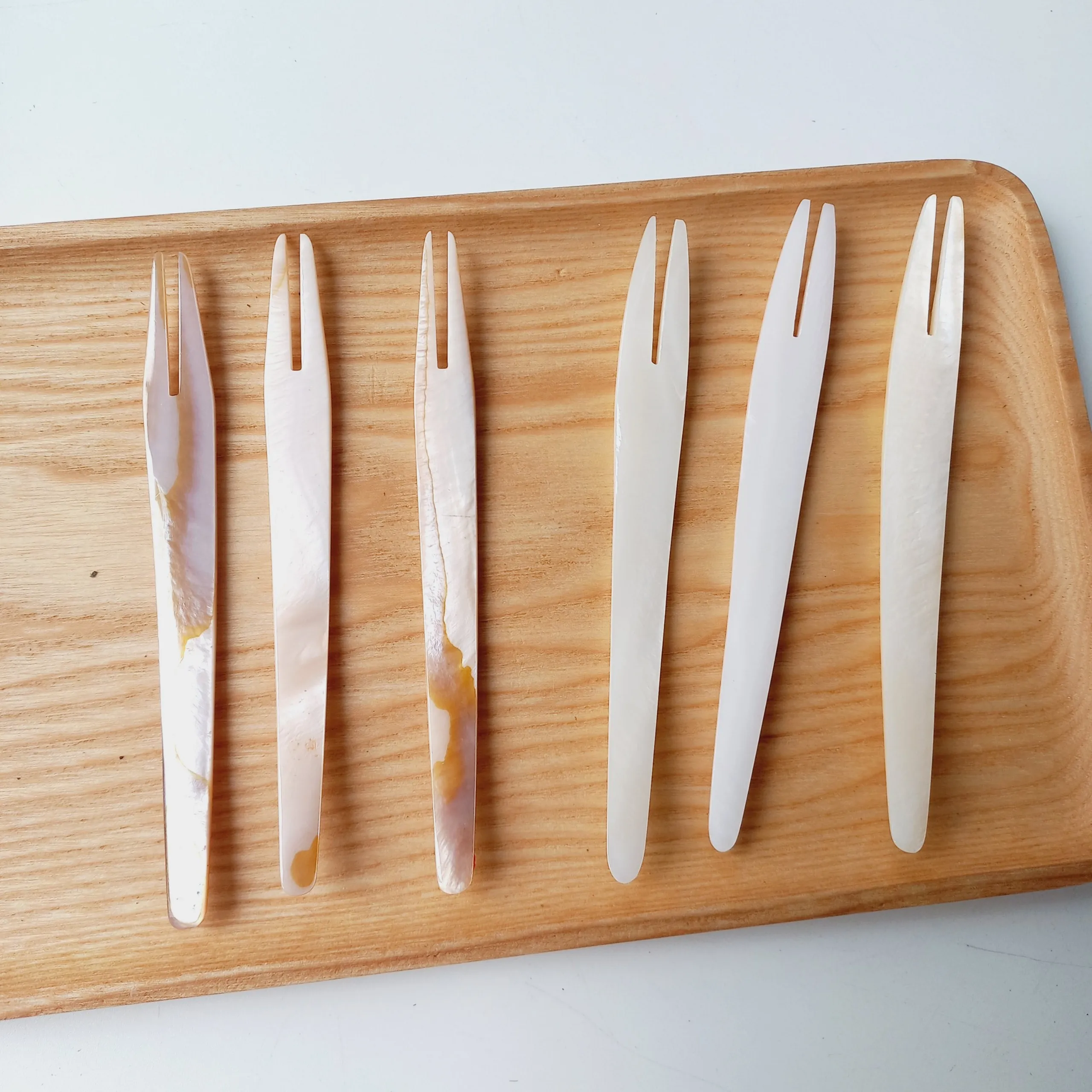 Wholesale Handmade Mother of Pearl Fork Luxurious Mini White Pink Lip Caviar Seashell Shell Flatware Cutlery Set Eco Friendly