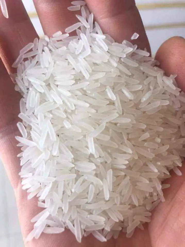 Лучший товар прозрачный оригинальный сертифицированный мягкая текстура 5% сломанный Длиннозернистый белый цвет ВЬЕТНАМСКИЙ РИС ST24