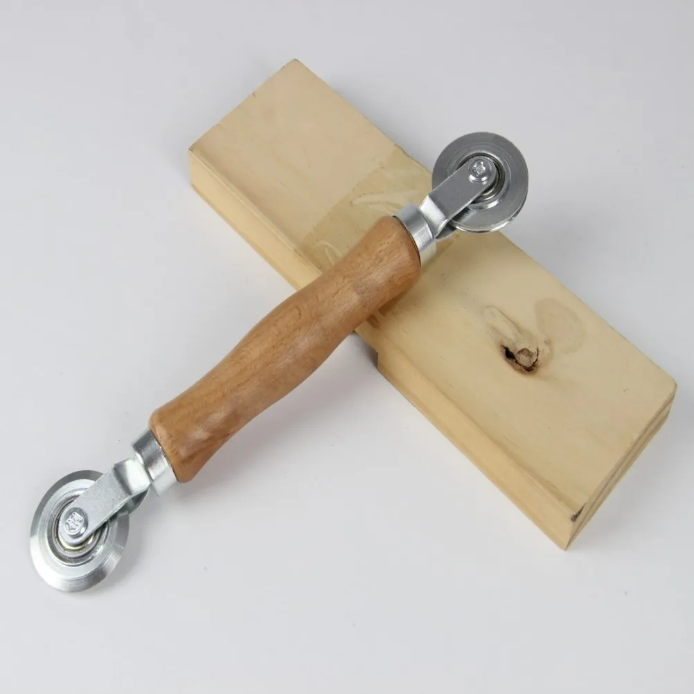 Best Quality Screen Retainer Rolling Tool With Wooden Handle Spline Roller For Window Screen Installation
