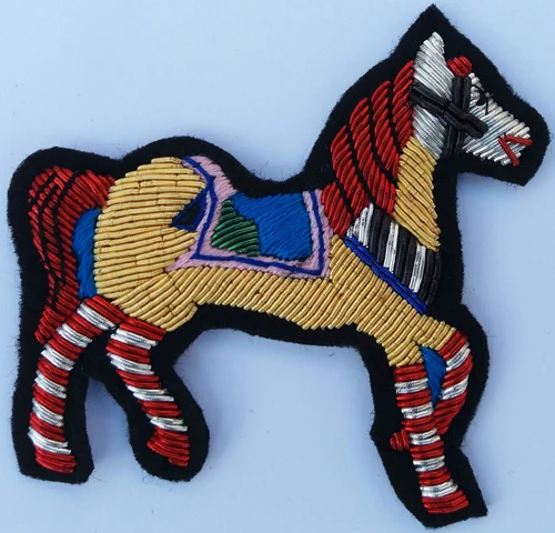  OEM и ODM приветствуются нашивки с аппликацией ручной работы вышивкой из золотой проволоки вышитый Блейзер военная форма бейдж