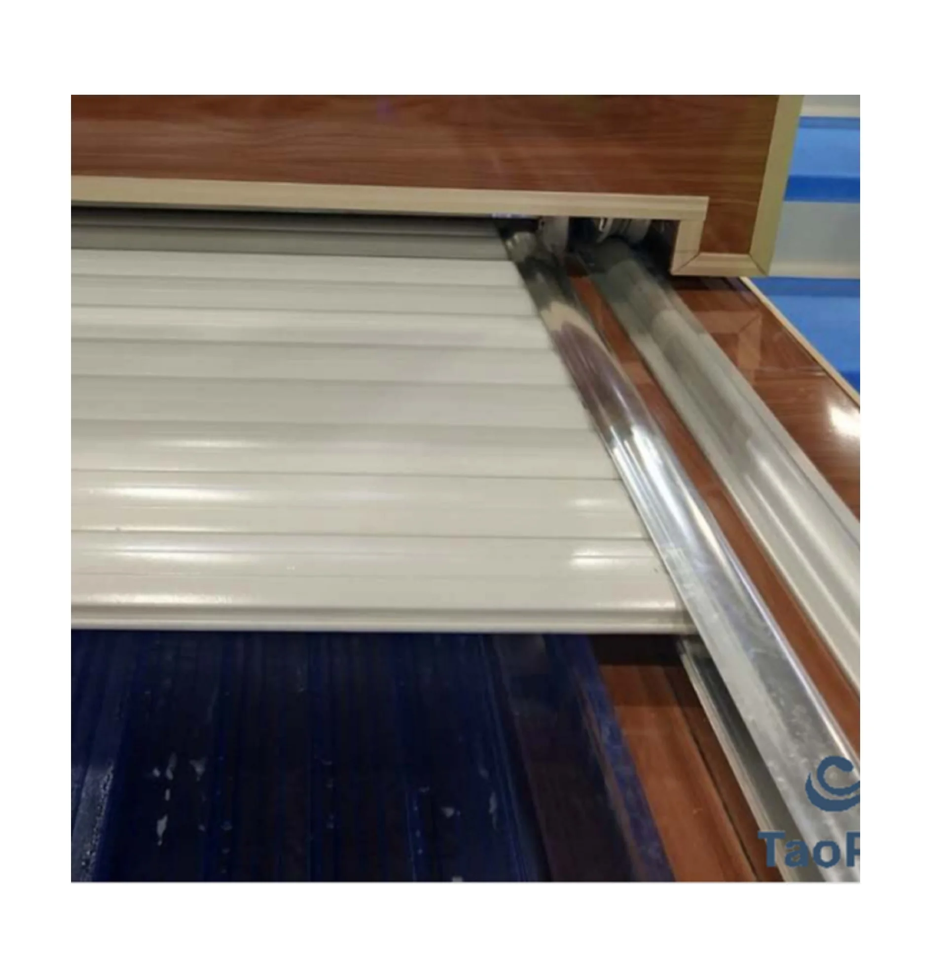 Automatic Slatted Swimming Pool Cover Safety Retractable Swimming Pool Cover Ground Pool Cover