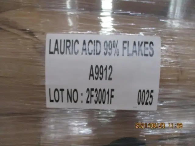 Premium PALMERA 99% pure cosmetic grade Lauric Acid