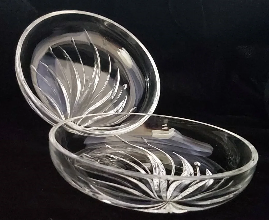 Manufacturer Acrylic Salad Serving Tray  4 pcs set Carving Design