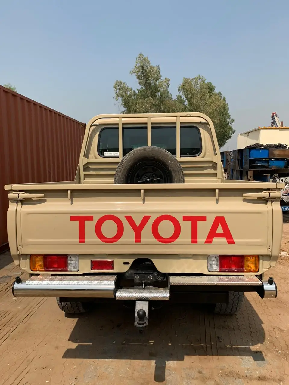 Second Hand / Used 2016 Toyota Land Cruiser Pickup , Available Right hand drive. Left Hand Drive
