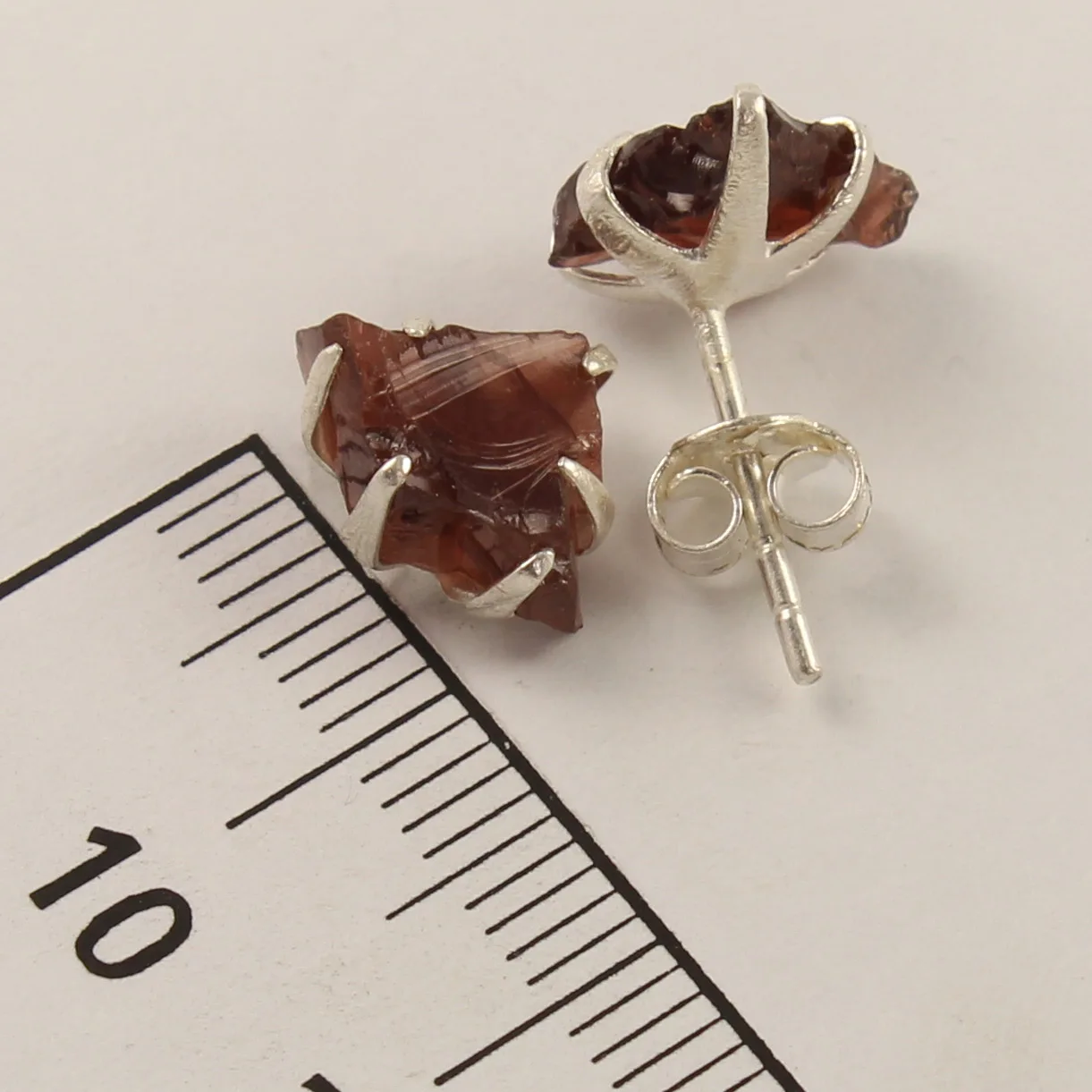 Healing Crystal Rough Red Garnet Rough Earrings Solid 925 Sterling Silver Stud For Women Raw Wholesale Jewellery