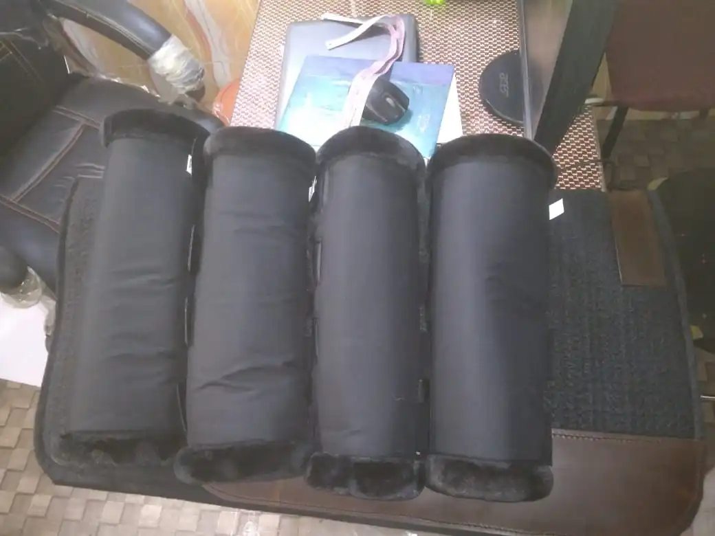 Horse Boots with soft mink horse tendon boots