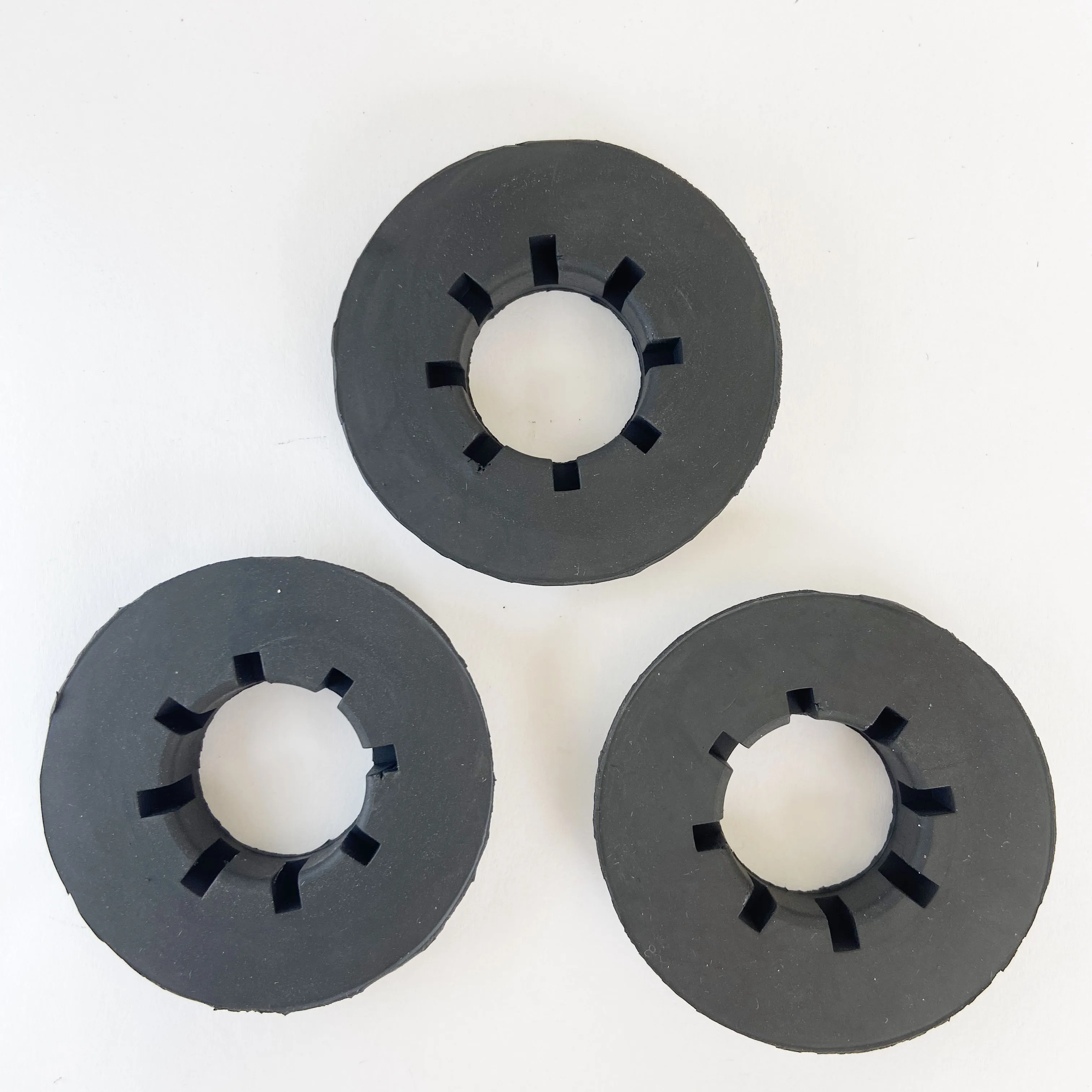 Индивидуальная втулка двигателя, впитывающая вибрацию резиновая втулка