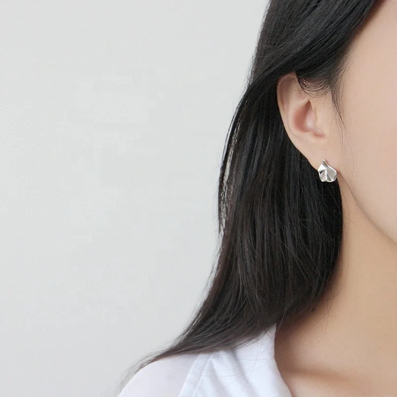 2024 New 925 Sterling Silver High Polish Gold Post Earrings Simple Korean Style Tiny Cute Trendy Gold Jewelry Women Studs Ear