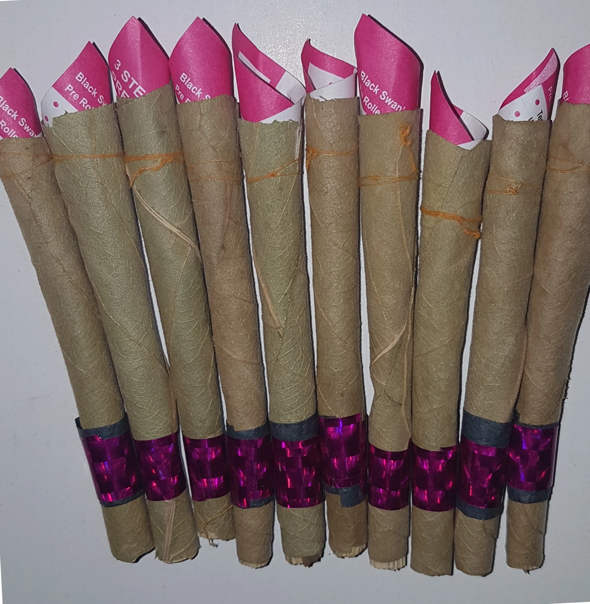 OEM Natural leaf Pre rolled cones Green Leaf blunts Wood tips