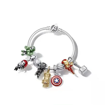 2022 Hot selling item Avengers Charm bracelet Captain America Black Widow charm