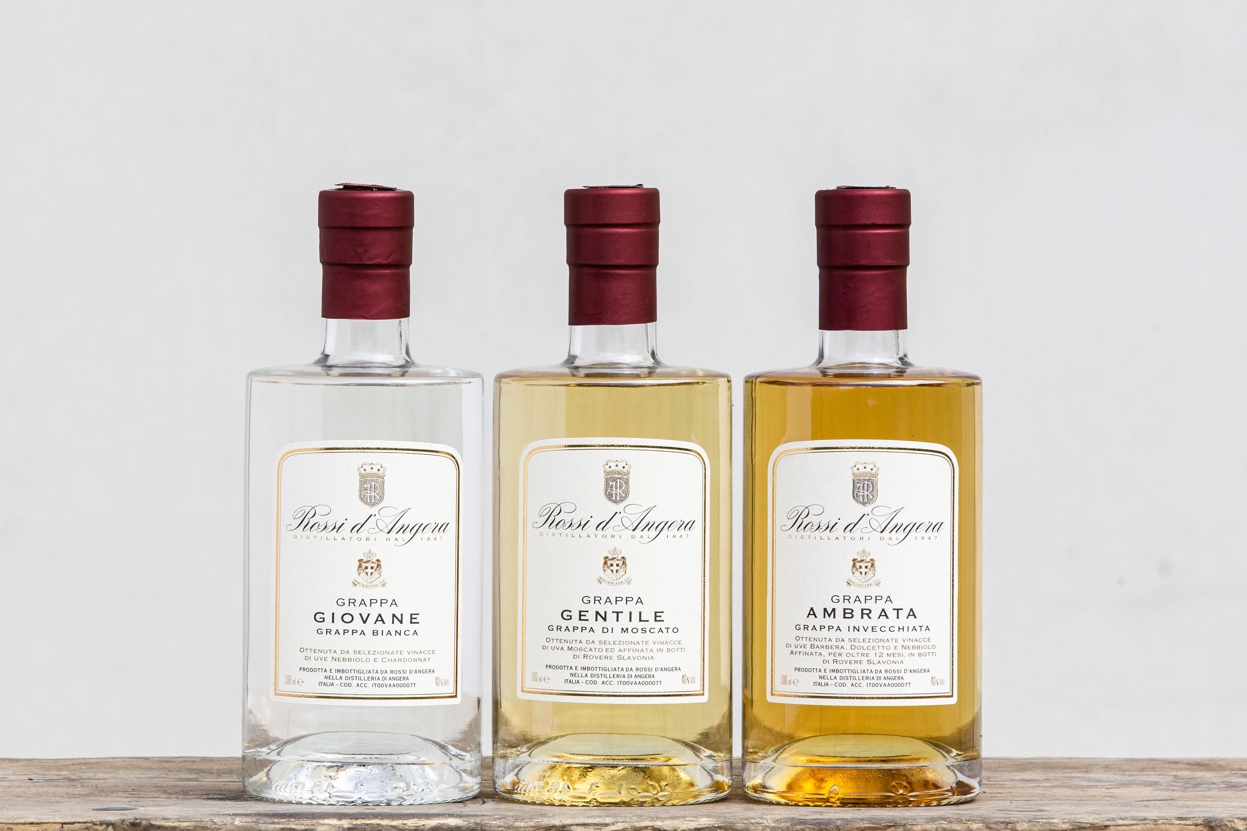 Высококачественный спиртовой напиток grappa Gentile 40% vol 70cl