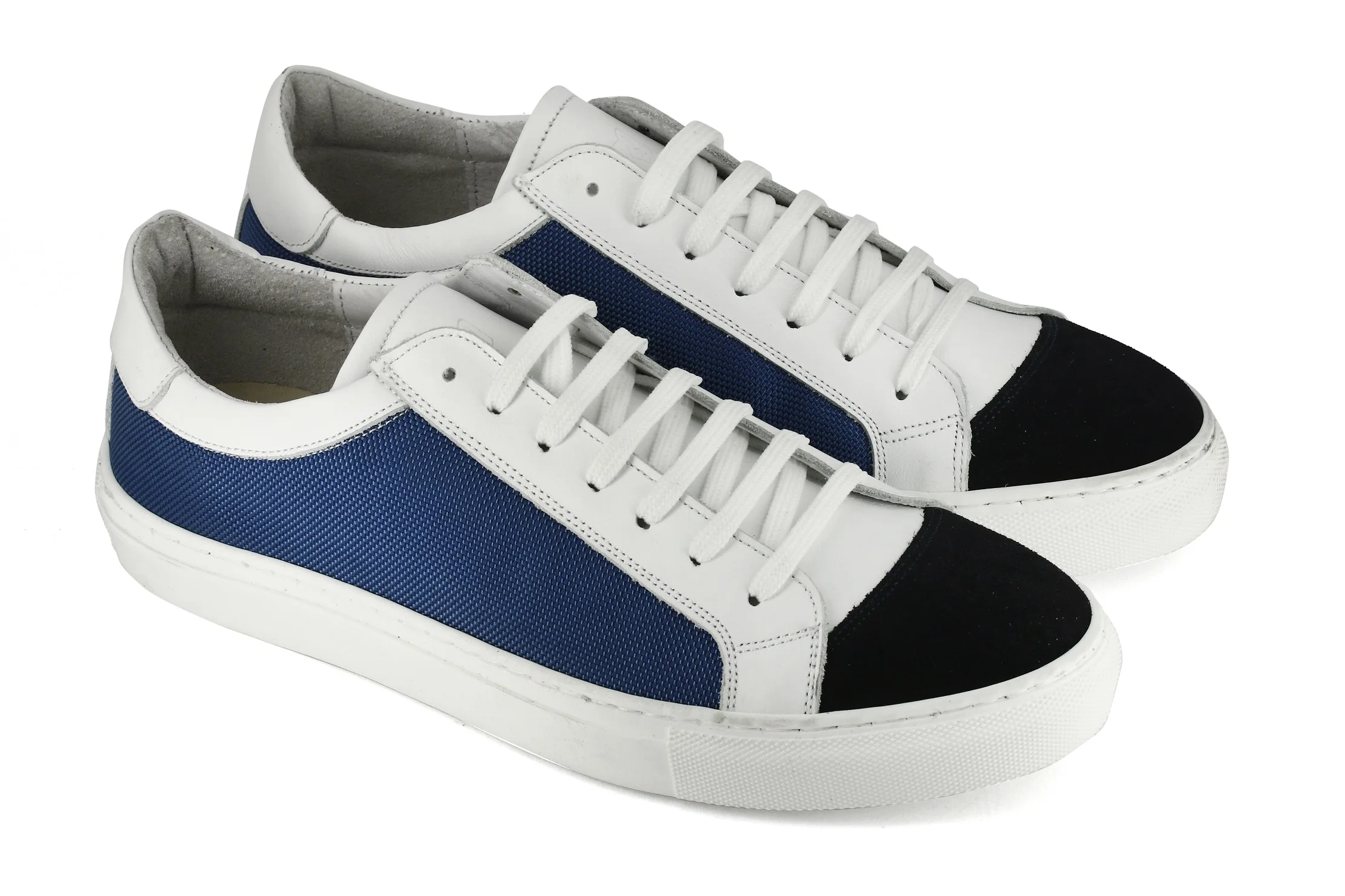 CLASSIC STYLE SNEAKERS WITH POLYESTER FABRIC APPLICATION
