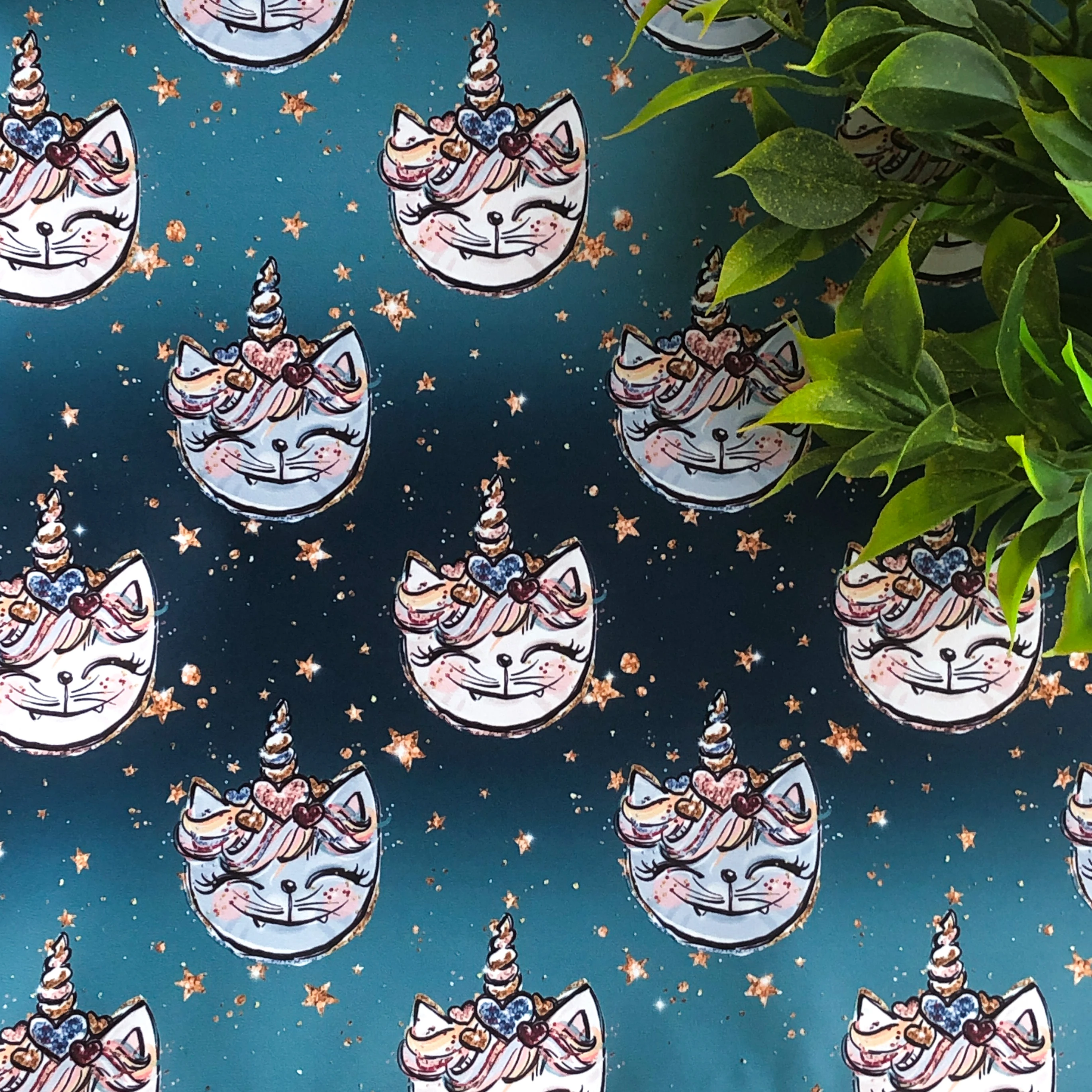 Pleasant to Touch Soft Not Rustling Jacket Fabric Dewspo Density 85 g / sq.m 100% Polyester Printing Service