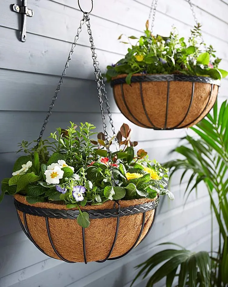 Wholesale Metal Hanging Planter Basket With Coconut Coir Liner For Indoor Outdoor Garden