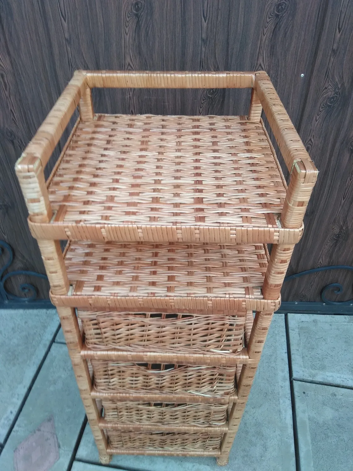 Новый дизайн 2020 полка из ротанга дерева и МДФ для цветов украшения сада