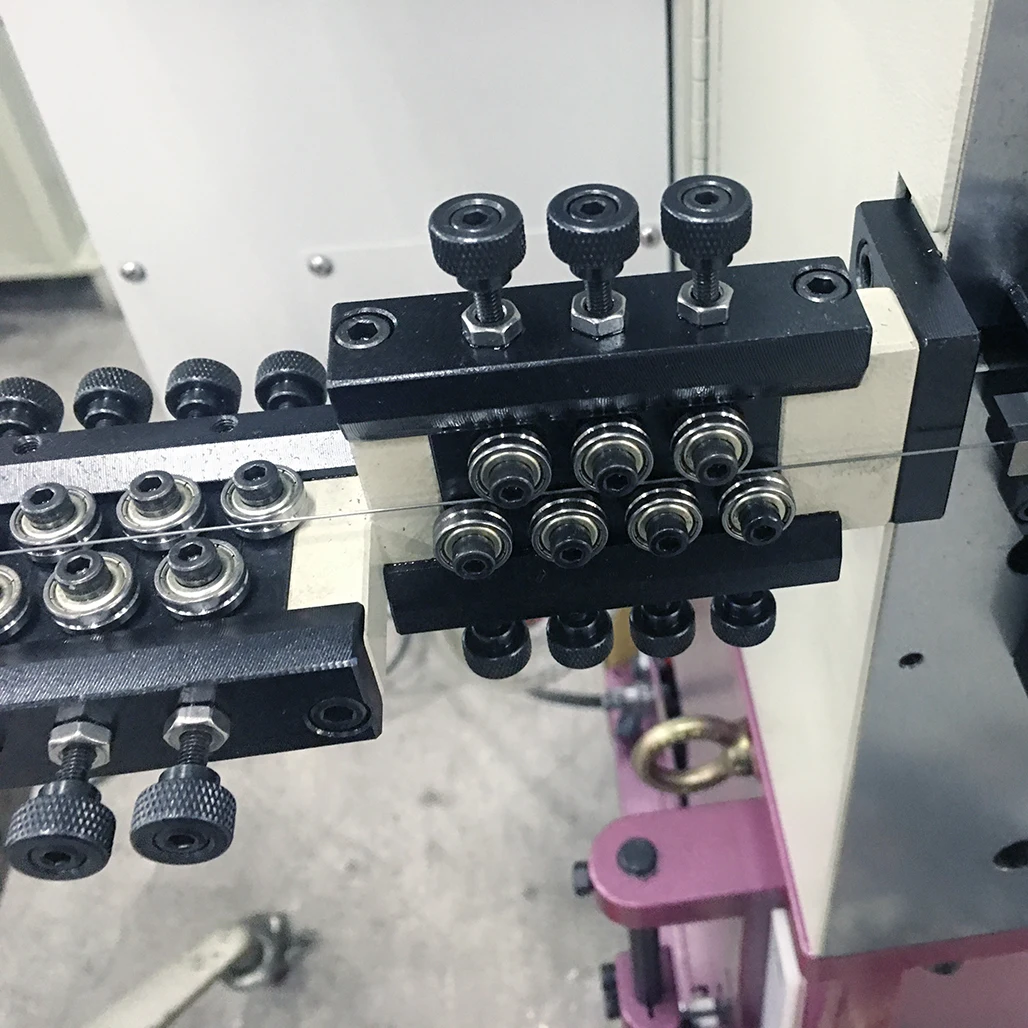 Taiwan SIMCO CNC 5-axis Spring Coiler Coiling Machine