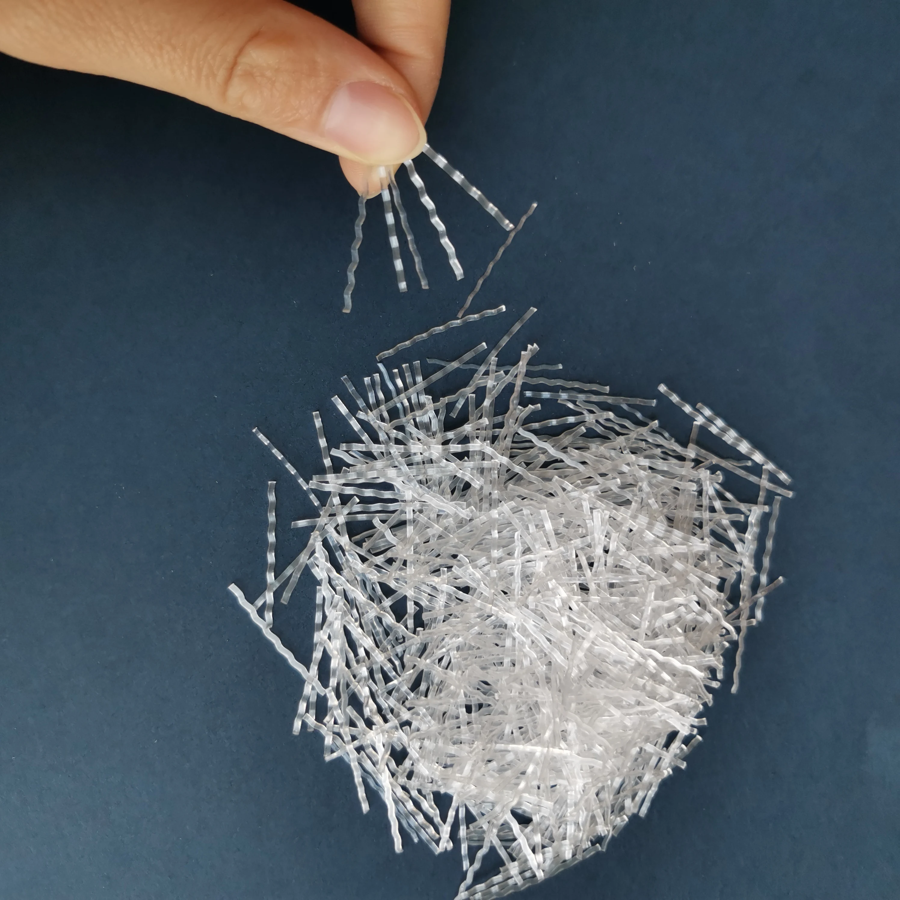 PP polypropylene material curved macro fiber for concrete macro synthetic fibres super high performance in concrete and mortar