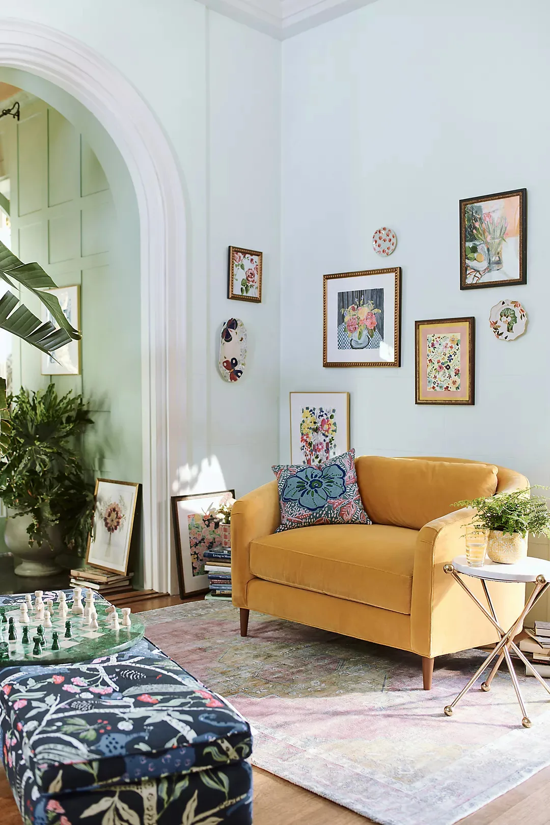 Marble top gold Plated Ball Legs Tea tables Round stainless steel metal coffee tables Hot Sale Best Seller Elegant Luxury