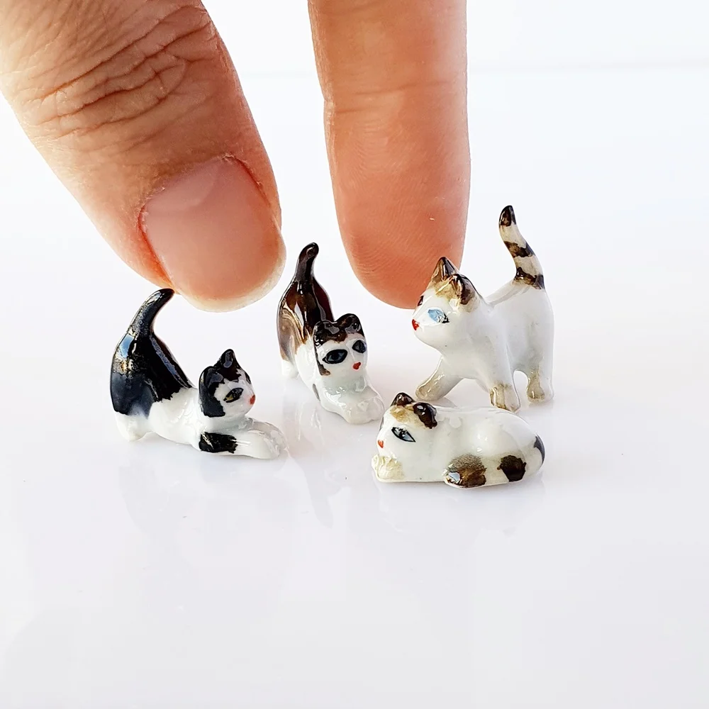 Dollhouse Miniatures Ceramic Figurine Animals Cat Kitten (4pcs / Set)