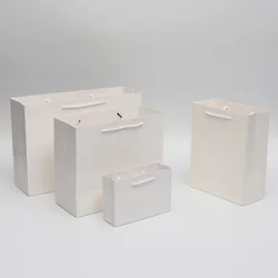 Экологичный белый черный пакет из крафт-бумаги 250 г/м2 сумки для покупок подарочной бумаги с логотипом