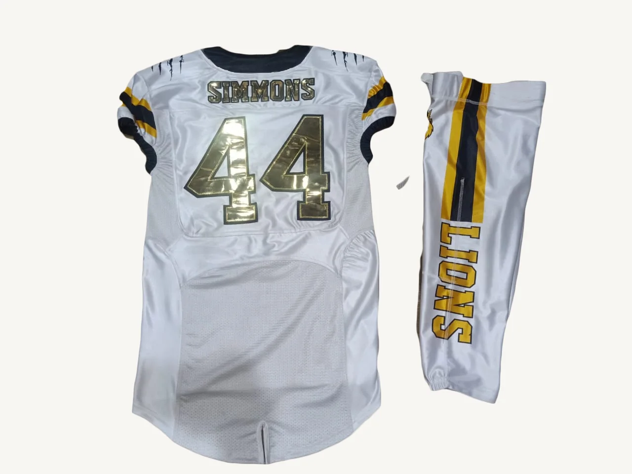 High Quality Men Custom Made Tackle Twill Embroidery Design Wholesale Price American Football Rugby Jersey Set