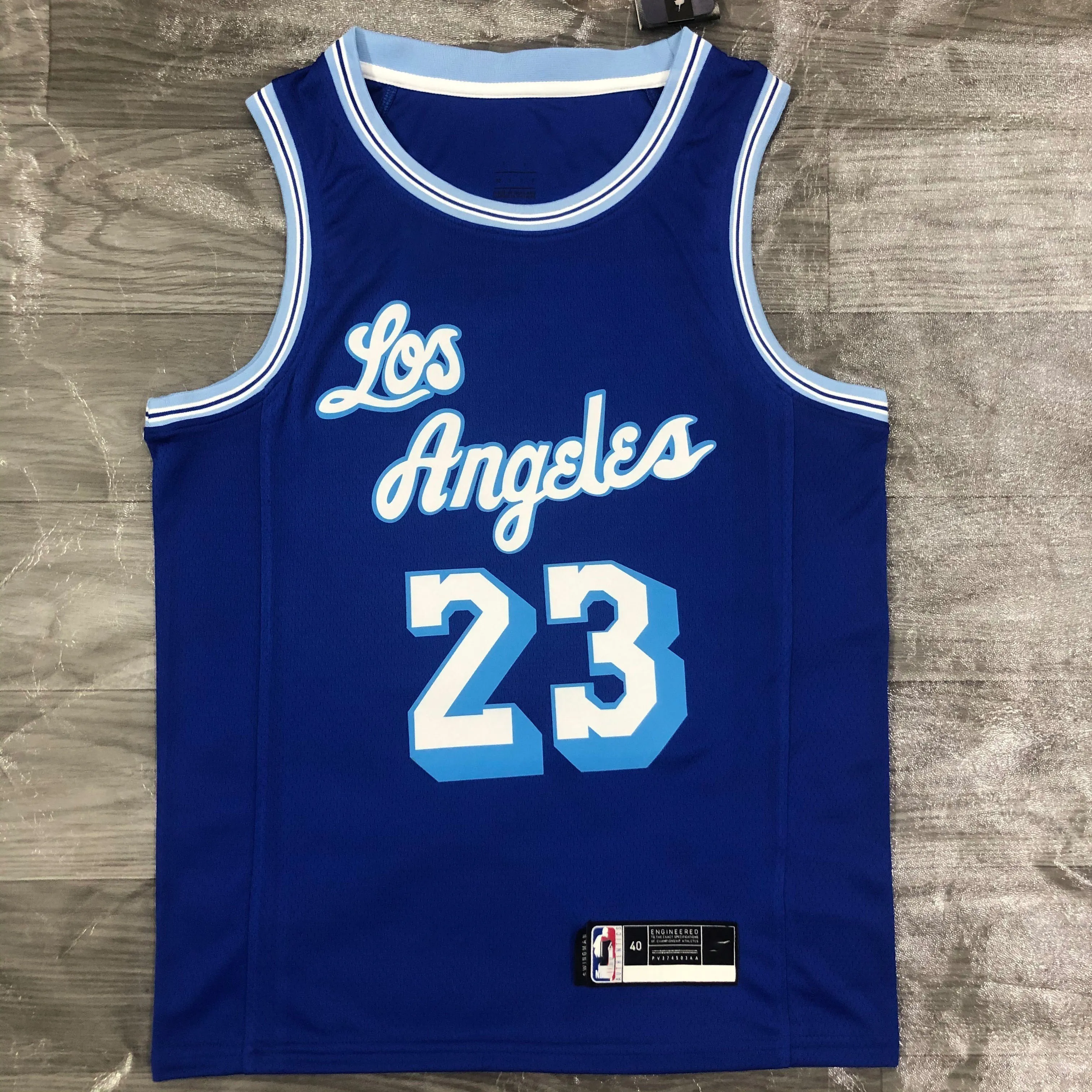 Customized Basketball Jersey with Personalized Logo and Printing Basketball Team Bulls Celtics High Quality Jerseys