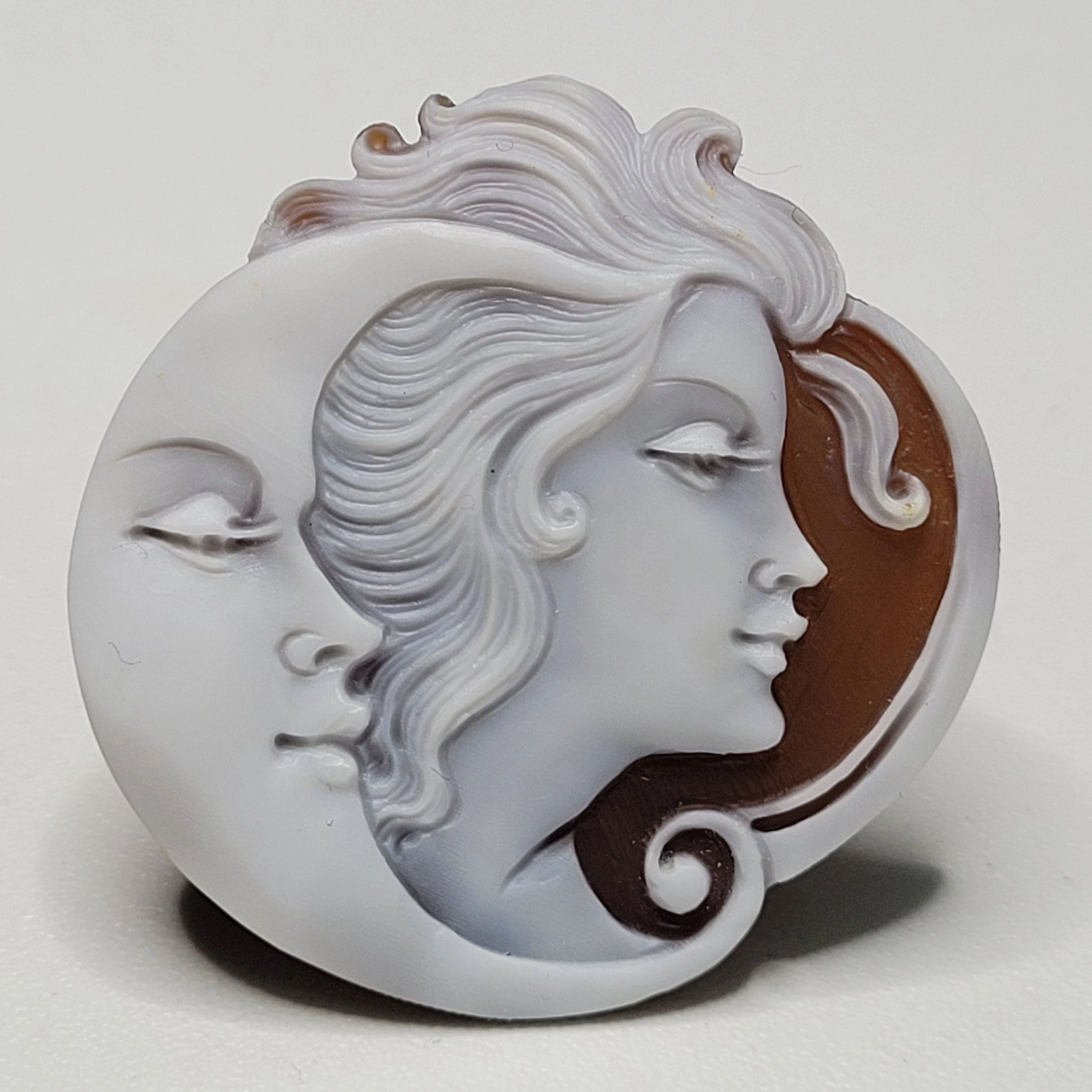 
New Romantic Design Hand Carved sardonix Cameo 