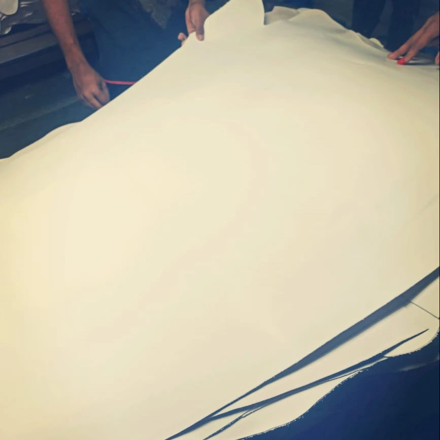 Genuine Leather Hotsale 2021 10-26 Sqft 0.8 - 3mm 100 Sqft Embossed Brushed Sueded Customized Color BD