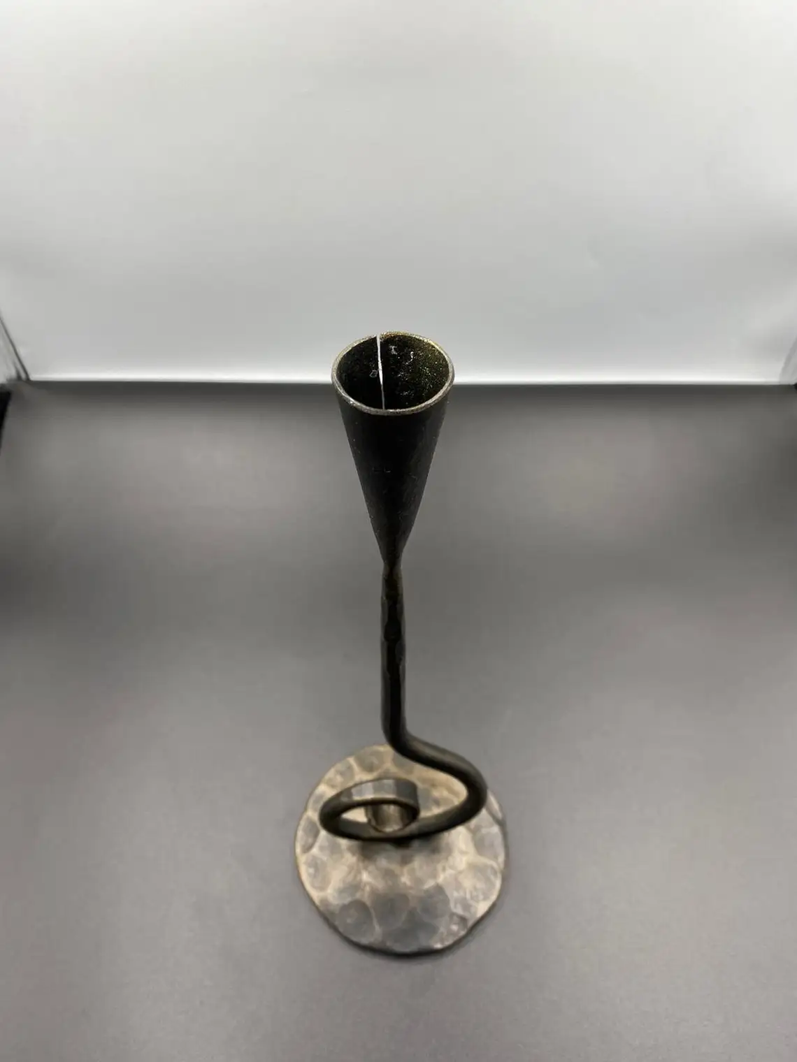 Luxury Metal Candle Stand with Silver Finished Perfect for Pink Christmas and Home Decor