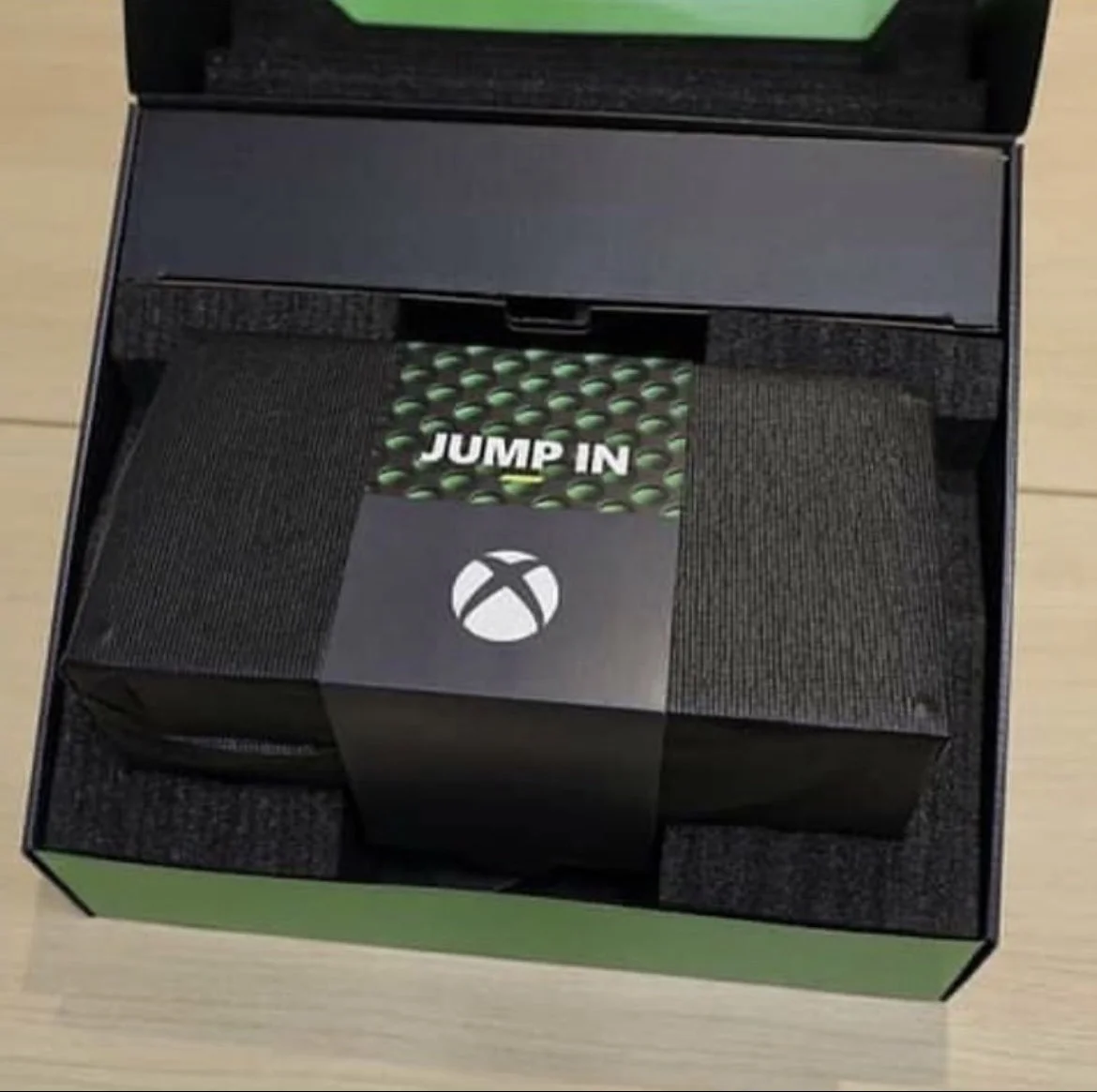 Лучшая цена для xboxs серии X 1 ТБ консоли с беспроводной 2 контроллера box х усиленная HDR родной 4K со сверхвысоким разрешением Ultra