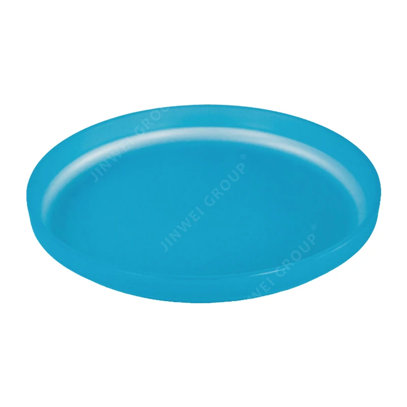 Цветные пластиковые тарелки для еды